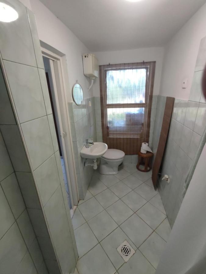 Sarga311 Ueduelohaz Szeged Villa Eksteriør billede