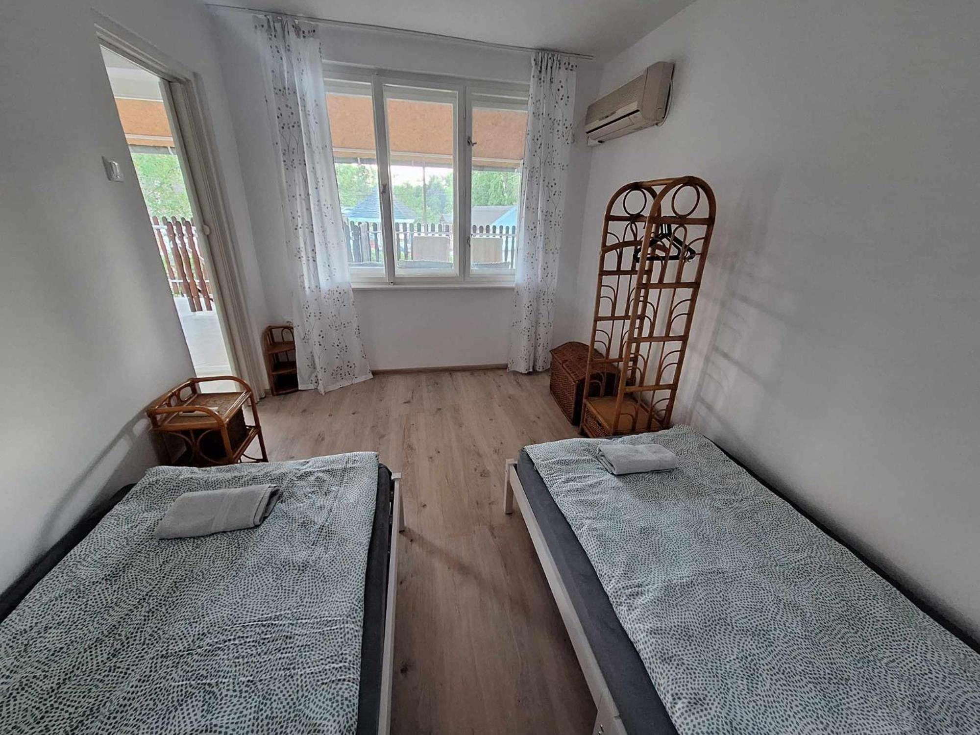 Sarga311 Ueduelohaz Szeged Villa Eksteriør billede
